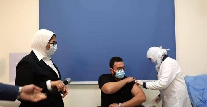 تصنيع لقاح كورونا في مصر | مصر تبدأ تصنيع اللقاح رسميًا وتعطيه لأصحاب المعاشات دون تسجيل