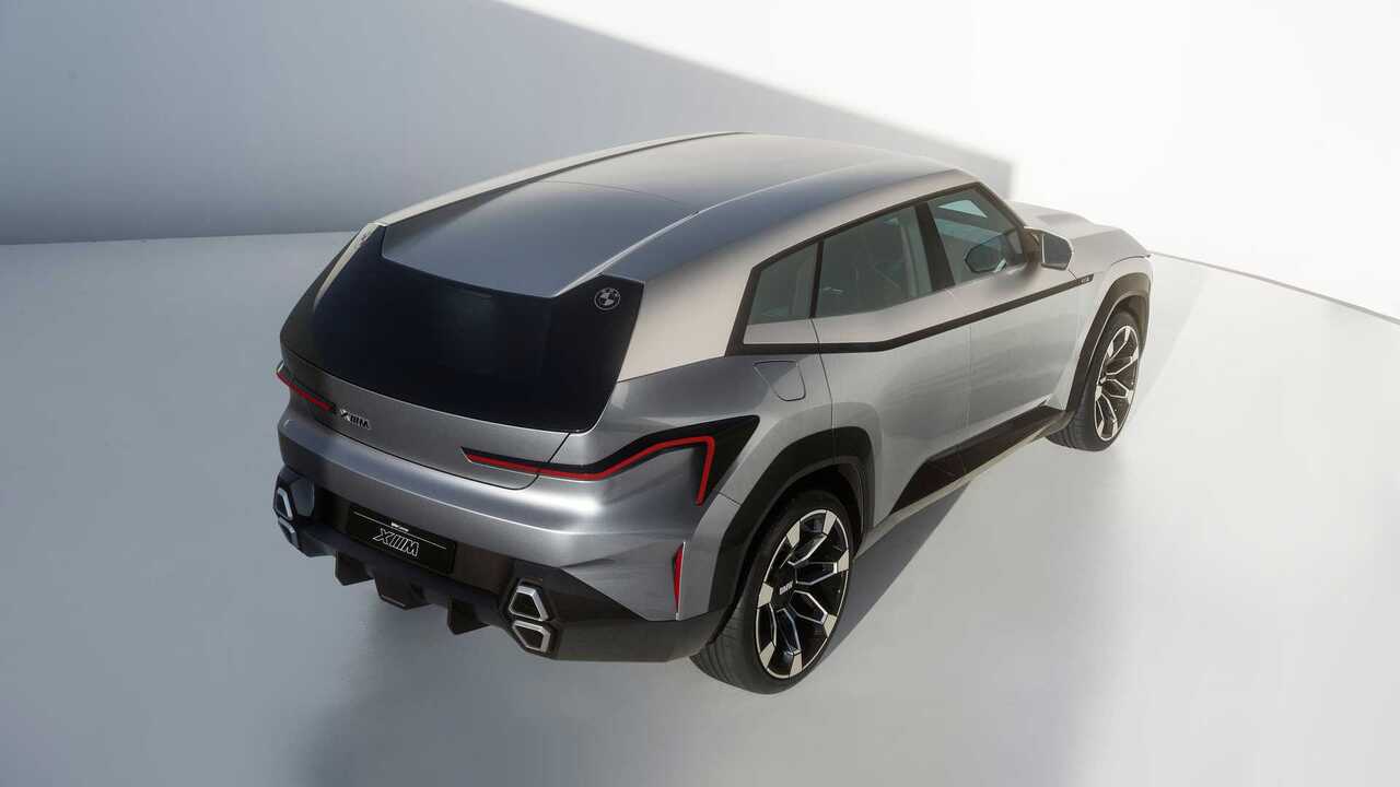 مواصفات سيارة BMW Concept XM 