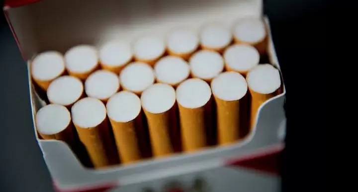 الفرق بين السجائر ومنتجات التبغ المهربة
