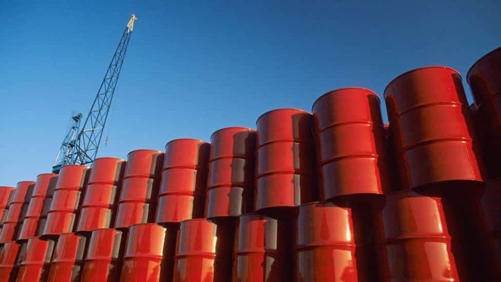 اليابان تفرج عن 6 ملايين برميل لخفض أسعار النفط العالمية
