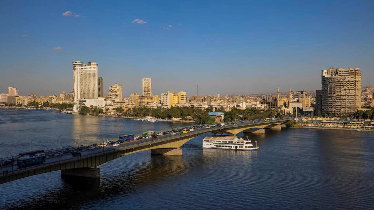 جذب استثمارات المصريين بالخارج