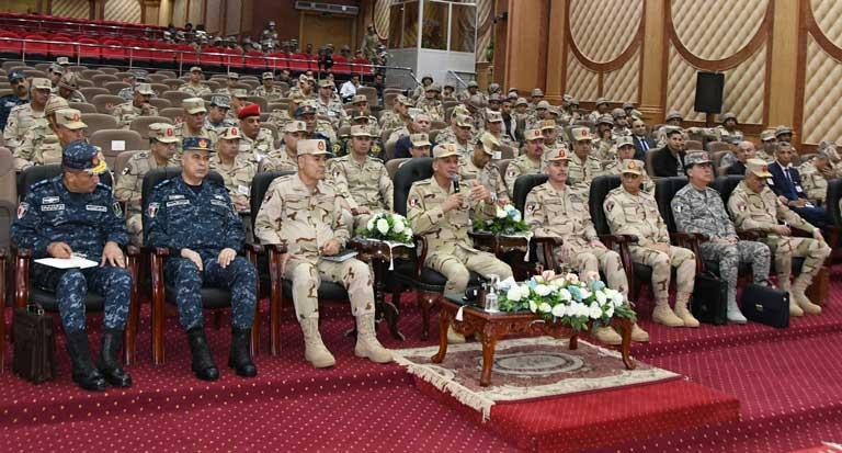 وزير الدفاع يشهد المرحلة الرئيسية لمشروع مراكز القيادة التعبوي «فتح - 5