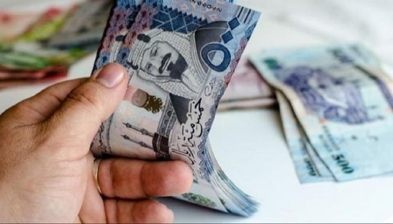 الريال السعودي يسجل 8.25 جنيهًا.. أسعار العملات العربية والأجنبية اليوم الأحد | يلا بيزنس