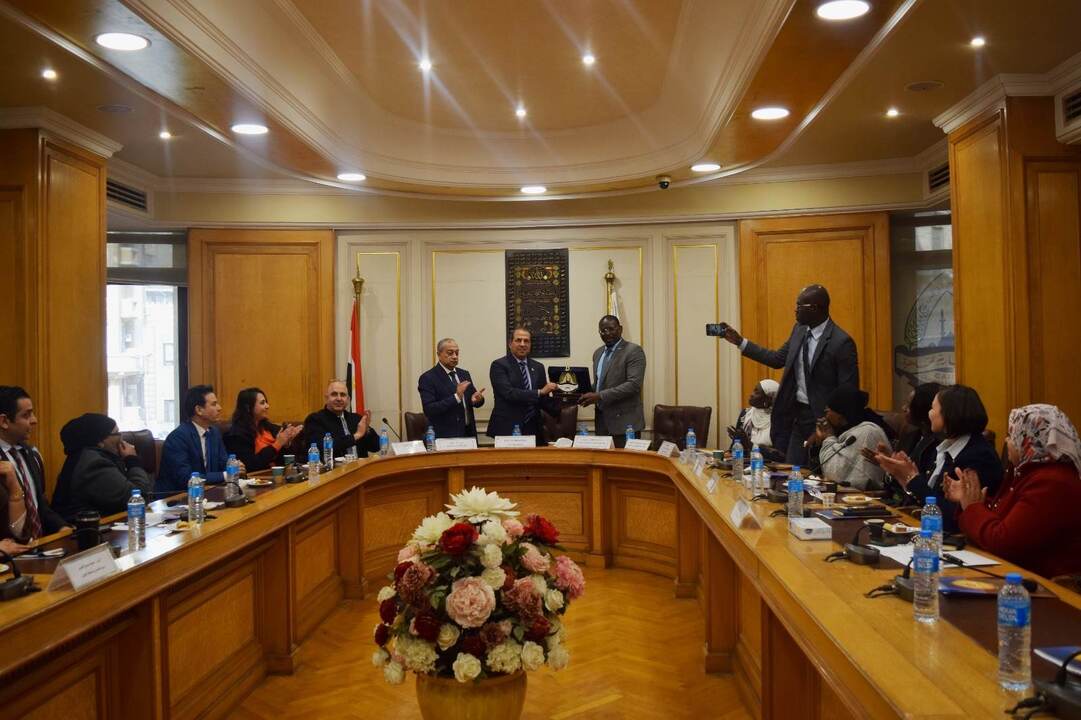فرص زيادة الاستثمار والتجارة بين مصر والسنغال محور مناقشات غرفة القاهرة مع وفد سنغالي