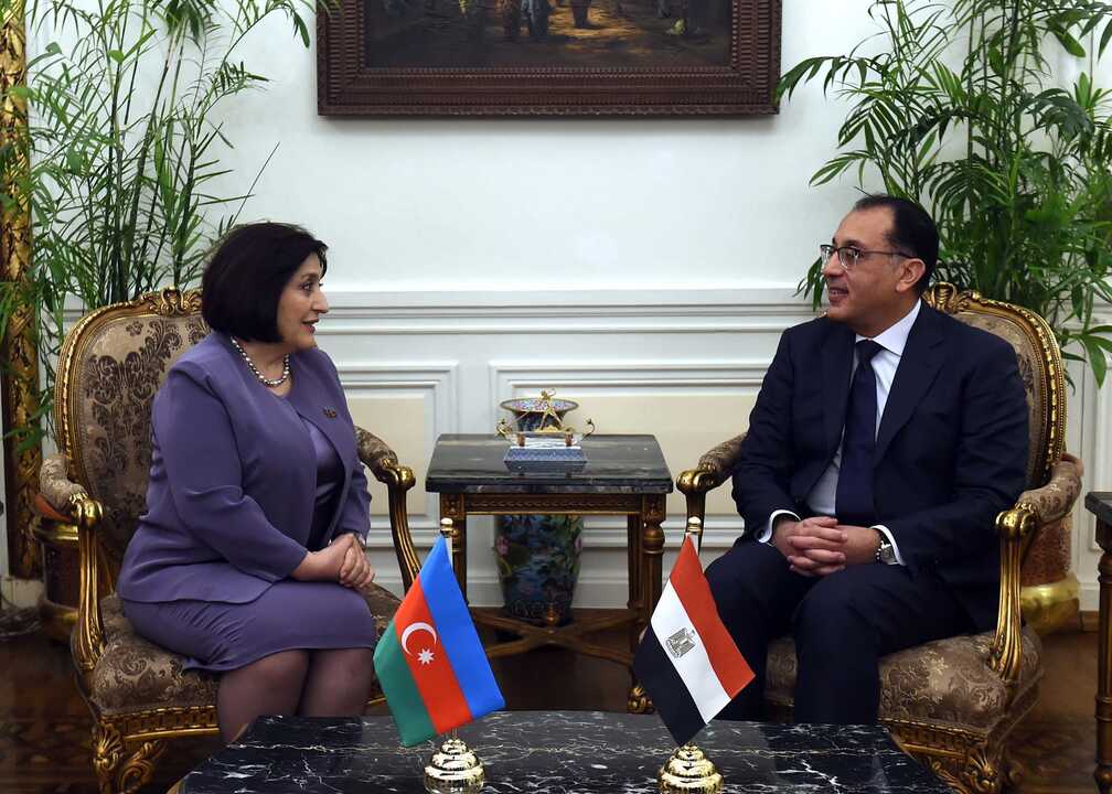 تفاصيل اللقاء.. رئيس الوزراء يستقبل رئيسة برلمان أذربيجان والوفد المرافق لها