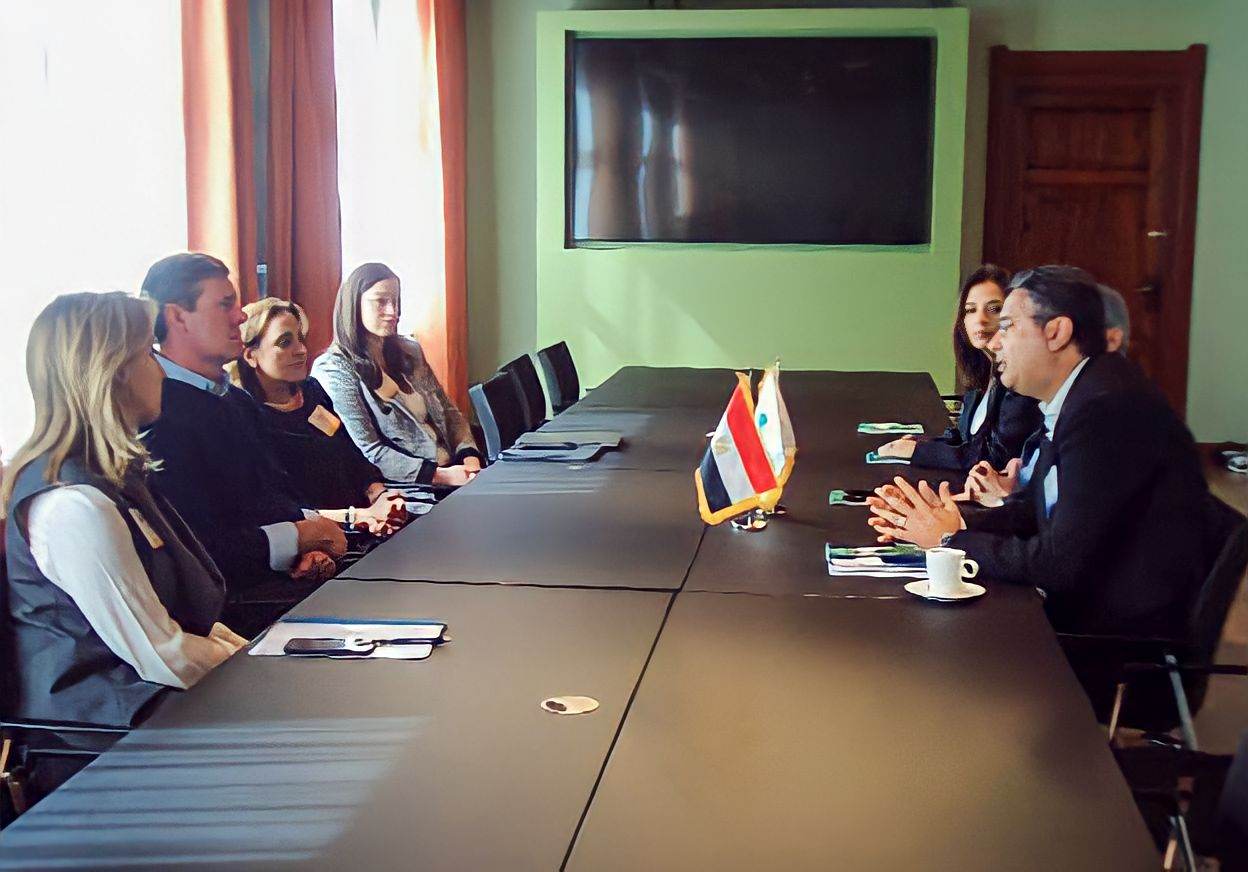 رئيس البريد المصري يلتقي الرئيس التنفيذي لـ "Visa Inc" لبحث سبل التعاون
