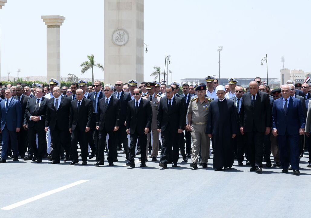 الرئيس السيسي يشارك في جنازة والدة الدكتور مصطفى مدبولي