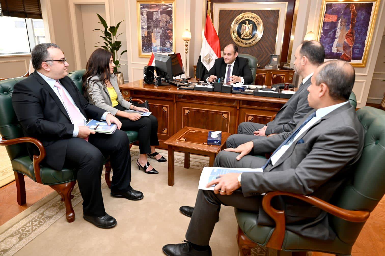 وزير التجارة والصناعة: السوق المصري يمثل محور إنتاجي وتصديري رئيسي بمنطقة الشرق الأوسط وقارة أفريقيا