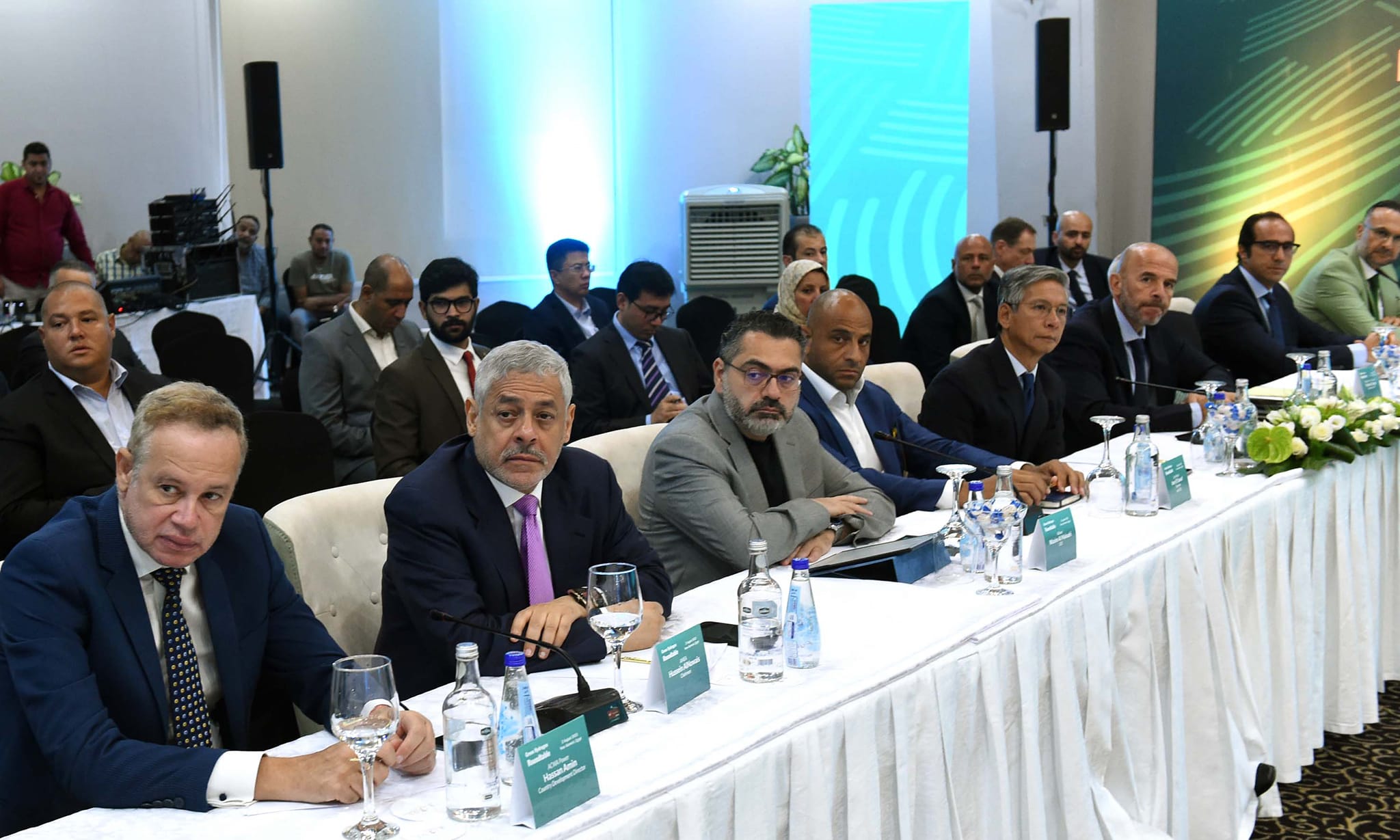 وزراء الكهرباء والبترول والتخطيط يستعرضون إمكانات وخطط إنتاج الطاقة المتجددة والهيدروجين الأخضر في مصر